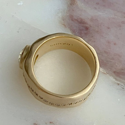 N°36 crown ring